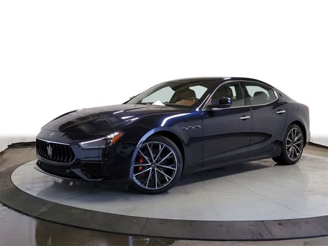 2023 Maserati Ghibli Modena Q4