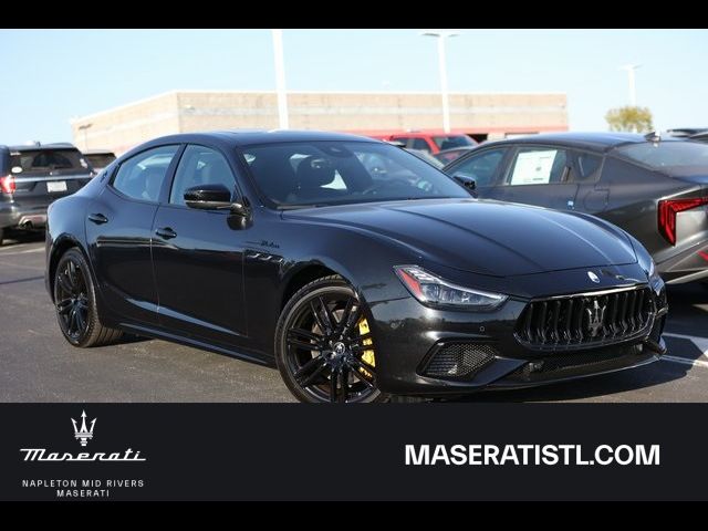 2023 Maserati Ghibli Modena Q4