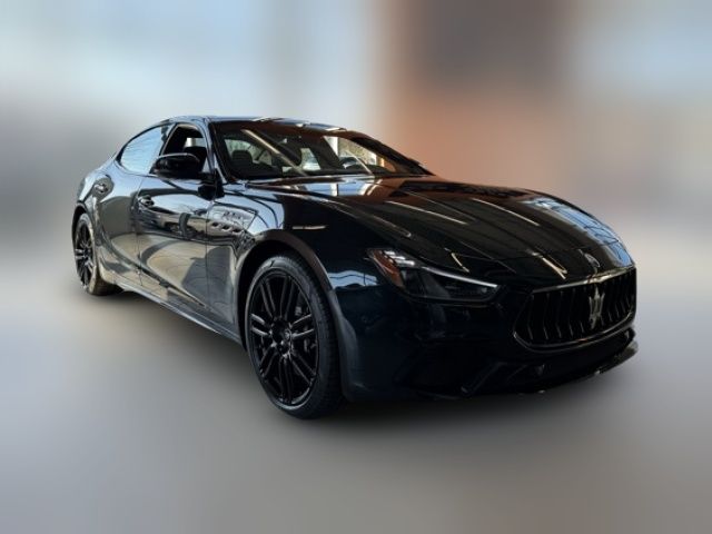 2023 Maserati Ghibli Modena Q4