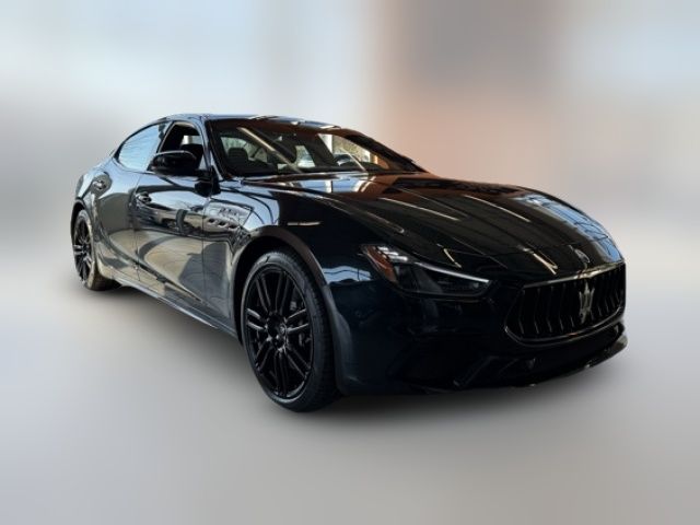 2023 Maserati Ghibli Modena Q4