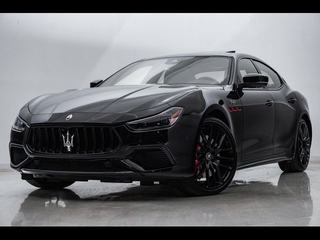 2023 Maserati Ghibli Trofeo