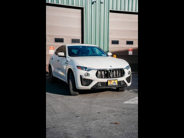 2023 Maserati Levante Modena