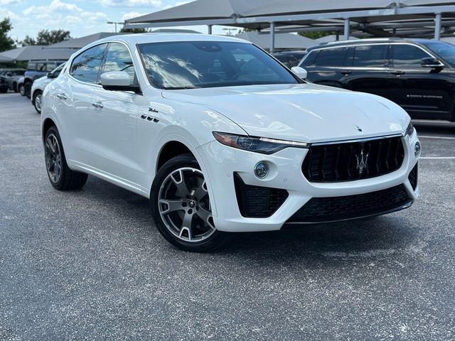 2023 Maserati Levante Modena