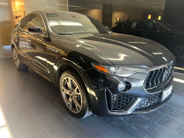 2023 Maserati Levante Modena