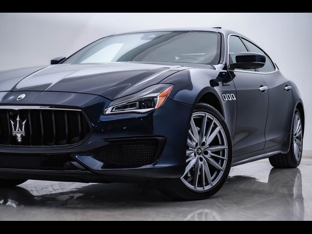 2023 Maserati Quattroporte Modena Q4