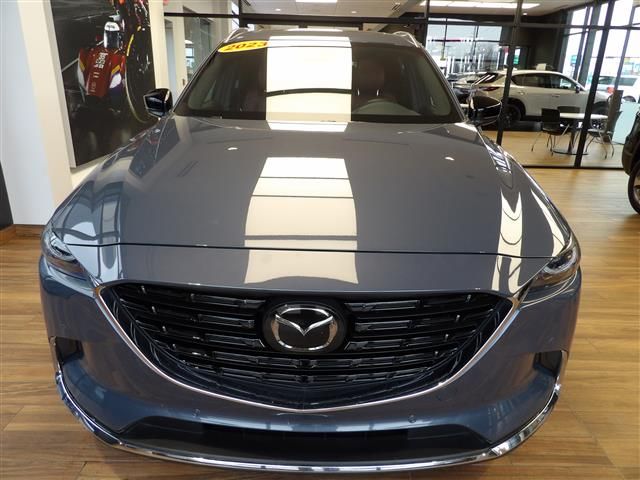 2023 Mazda CX-9 Carbon Edition