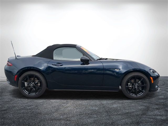 2023 Mazda MX-5 Miata Club