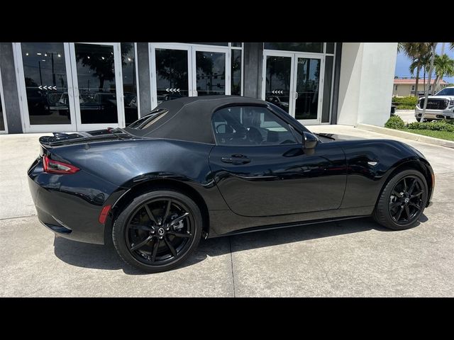 2023 Mazda MX-5 Miata Club