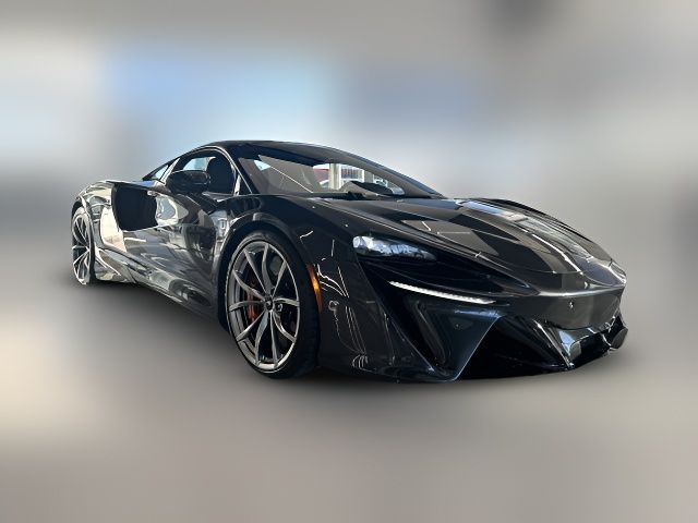 2023 McLaren Artura Base