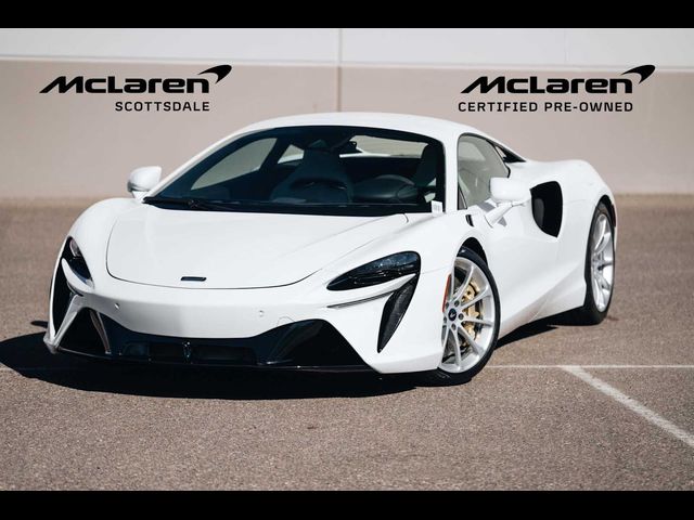 2023 McLaren Artura Base