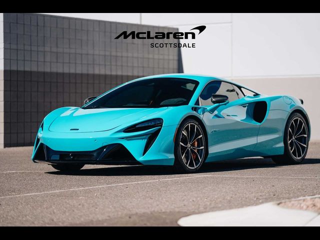 2023 McLaren Artura Base