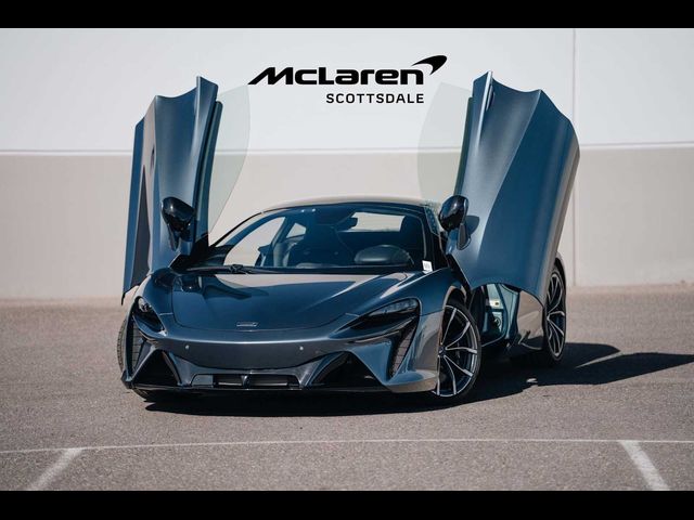 2023 McLaren Artura Base