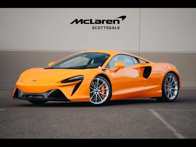 2023 McLaren Artura Base