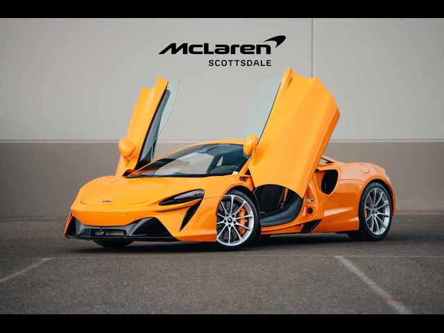 2023 McLaren Artura Base