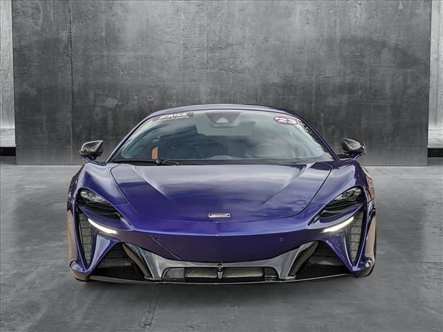 2023 McLaren Artura TechLux