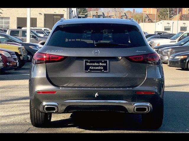 2023 Mercedes-Benz GLA 250