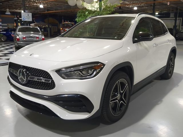 2023 Mercedes-Benz GLA 250