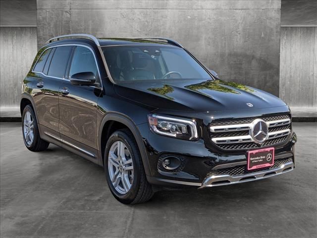 2023 Mercedes-Benz GLB 250