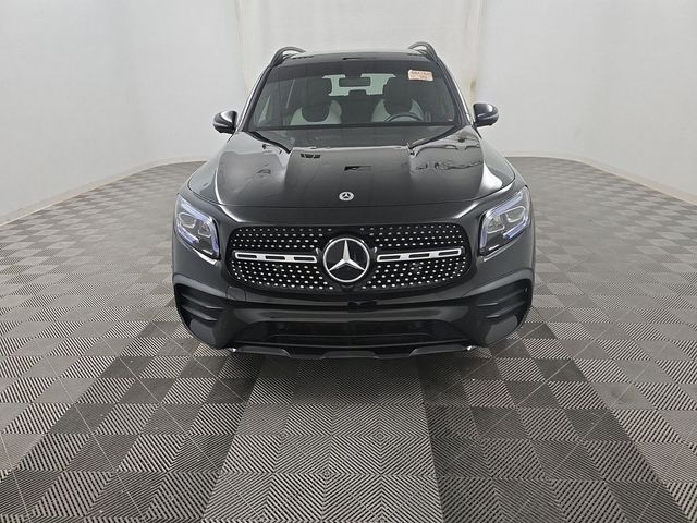 2023 Mercedes-Benz GLB 250