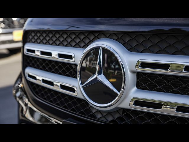 2023 Mercedes-Benz GLB 250