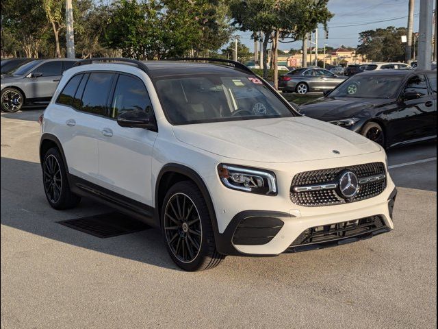 2023 Mercedes-Benz GLB 250