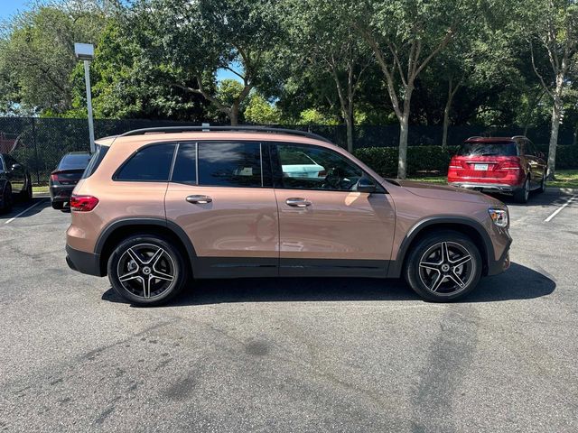 2023 Mercedes-Benz GLB 250