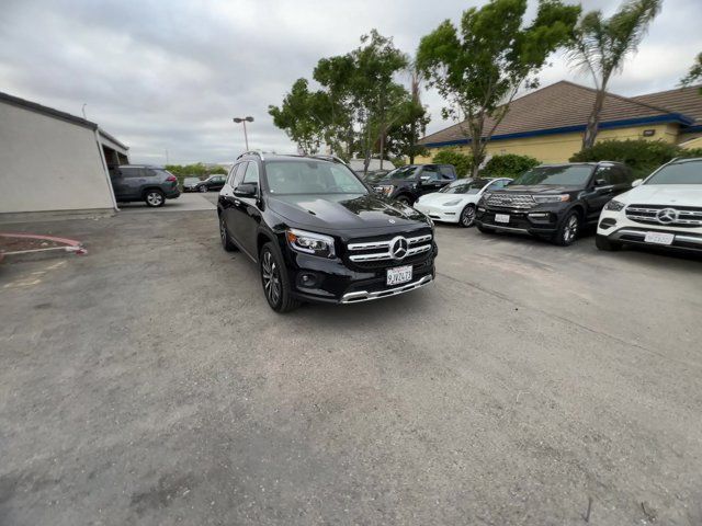 2023 Mercedes-Benz GLB 250