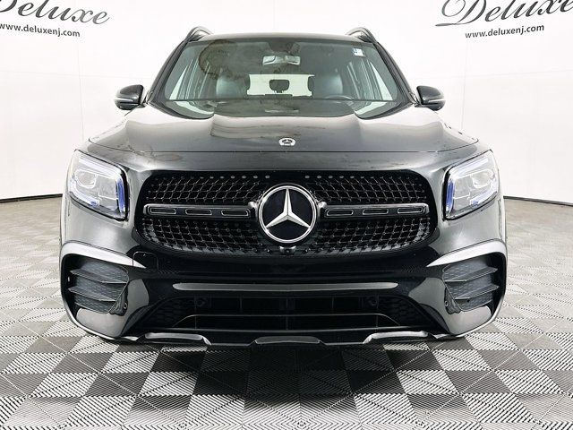 2023 Mercedes-Benz GLB 250