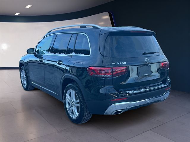 2023 Mercedes-Benz GLB 250