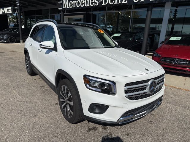 2023 Mercedes-Benz GLB 250