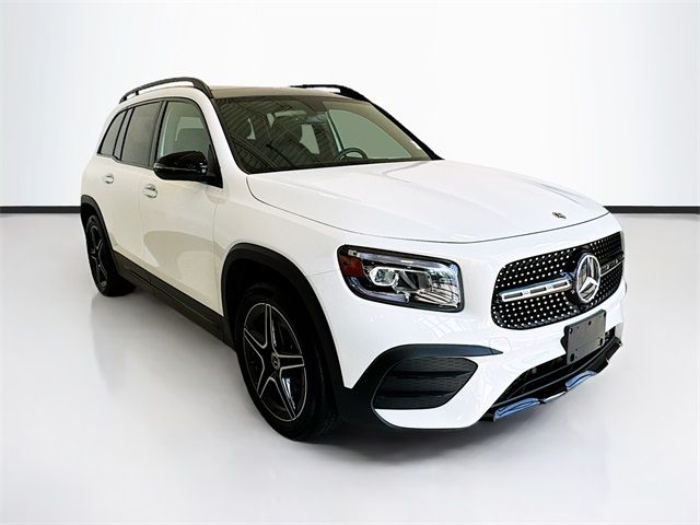 2023 Mercedes-Benz GLB 250