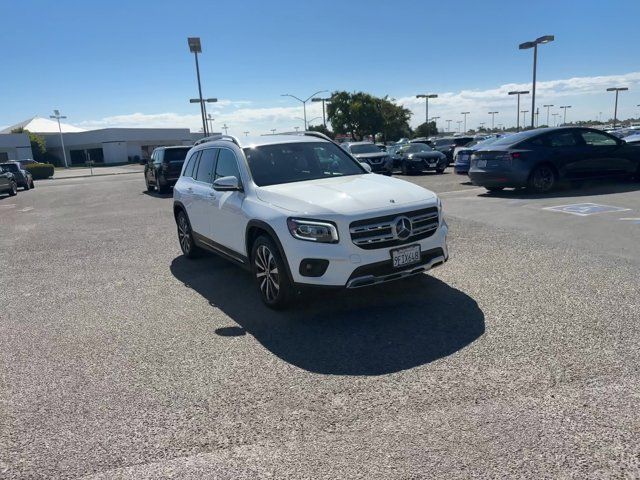 2023 Mercedes-Benz GLB 250