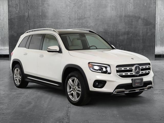 2023 Mercedes-Benz GLB 250