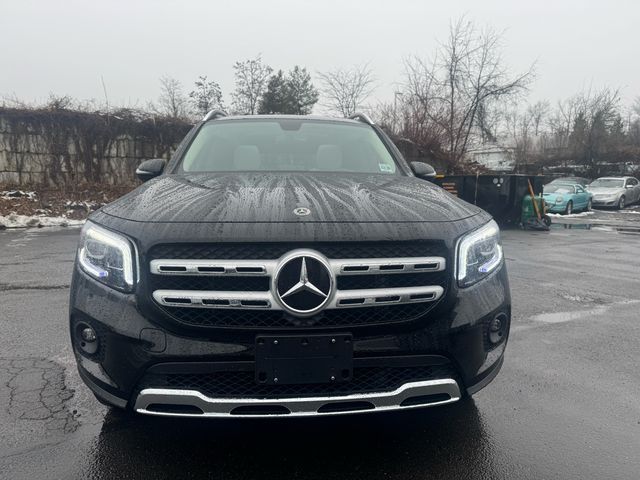 2023 Mercedes-Benz GLB 250