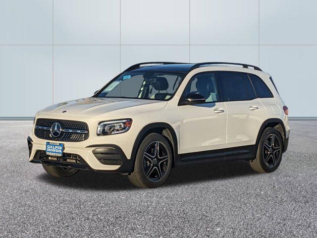 2023 Mercedes-Benz GLB 250