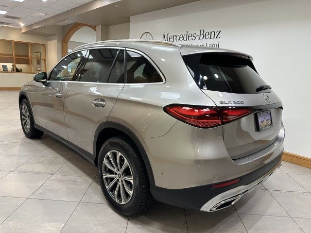 2023 Mercedes-Benz GLC 300