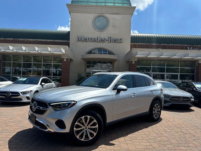 2023 Mercedes-Benz GLC 300