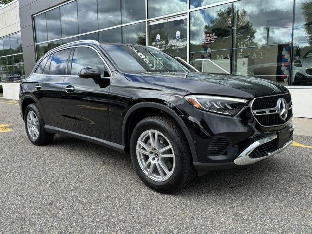 2023 Mercedes-Benz GLC 300
