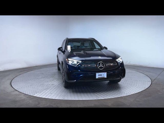 2023 Mercedes-Benz GLC 300