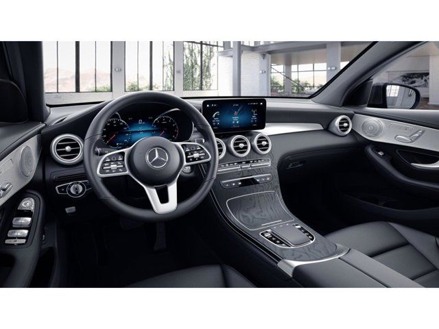 2023 Mercedes-Benz GLC 300