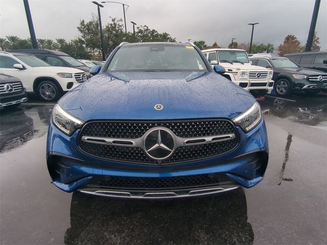 2023 Mercedes-Benz GLC 300