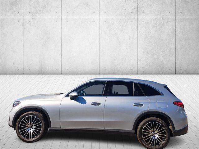 2023 Mercedes-Benz GLC 300