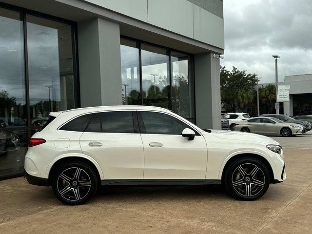 2023 Mercedes-Benz GLC 300