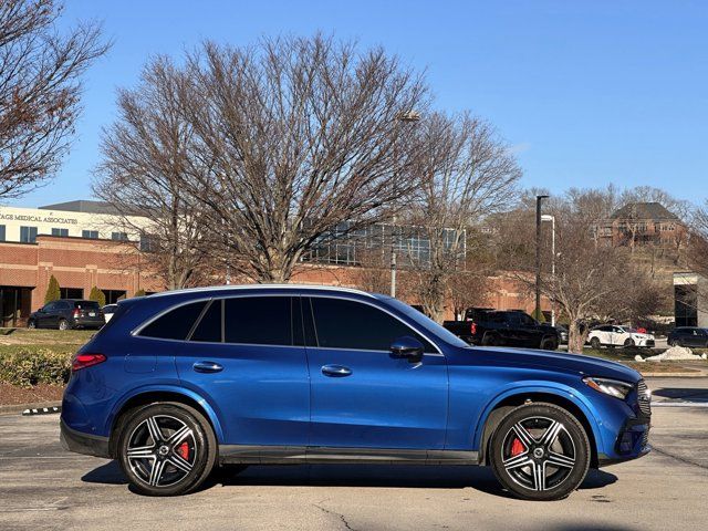 2023 Mercedes-Benz GLC 300