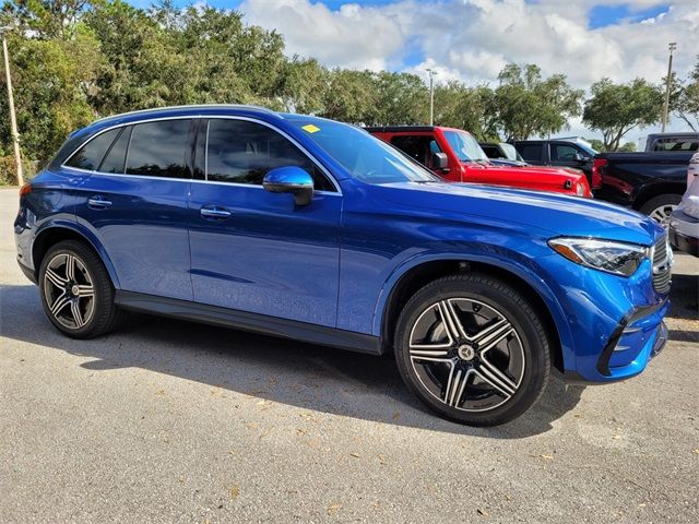 2023 Mercedes-Benz GLC 300