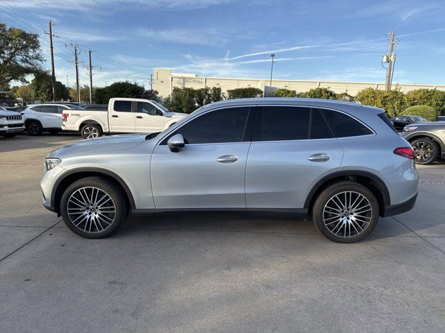 2023 Mercedes-Benz GLC 300