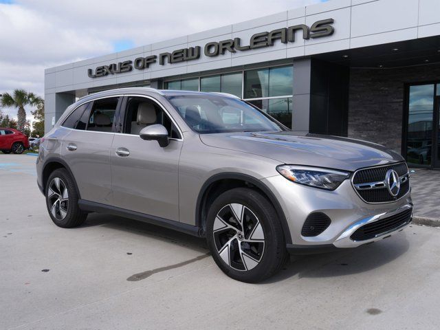 2023 Mercedes-Benz GLC 300