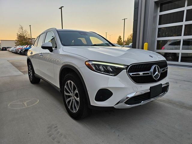 2023 Mercedes-Benz GLC 300