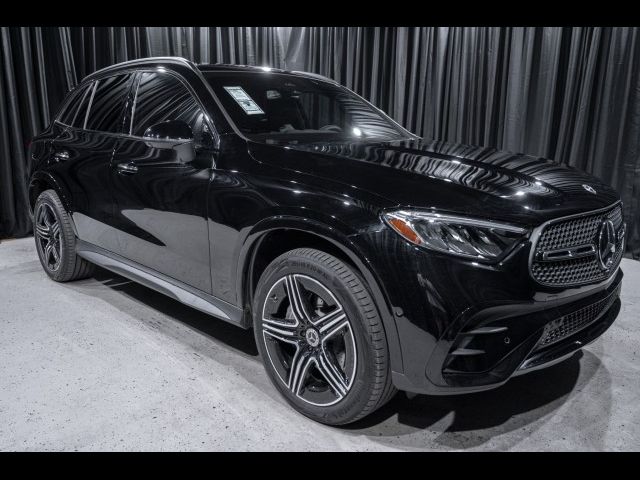 2023 Mercedes-Benz GLC 300