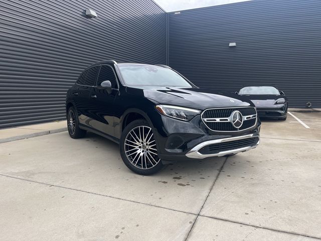 2023 Mercedes-Benz GLC 300